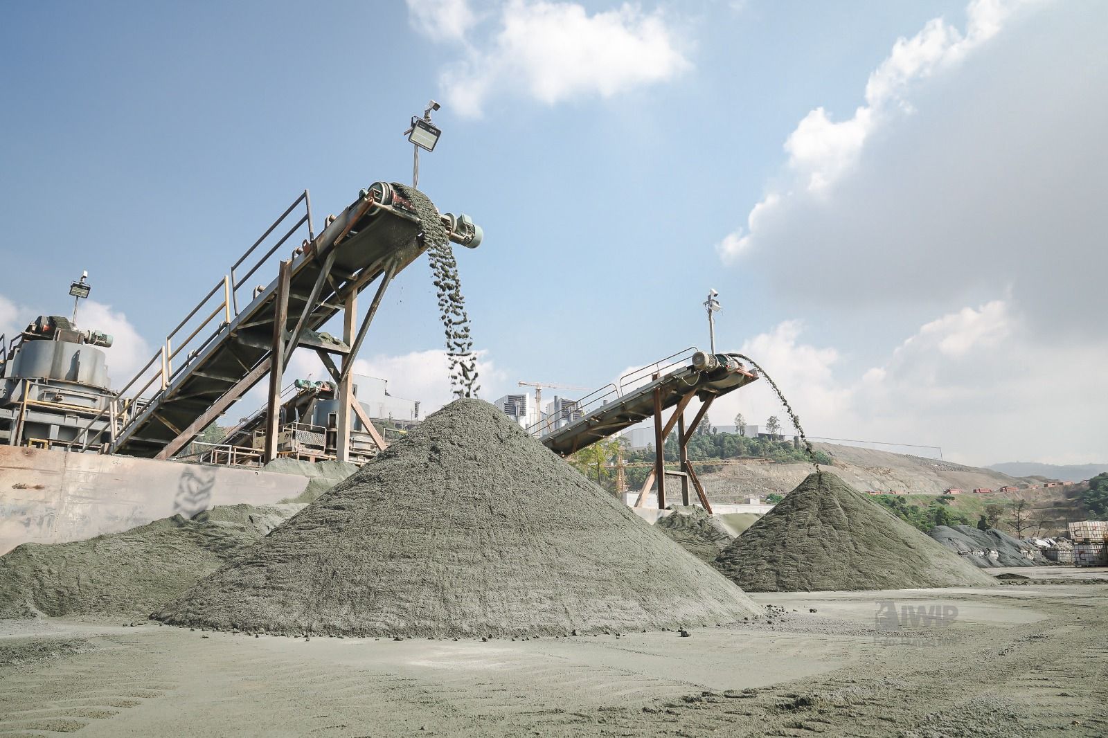 IWIP Ubah Limbah PLTU Menjadi Material Konstruksi Inovatif